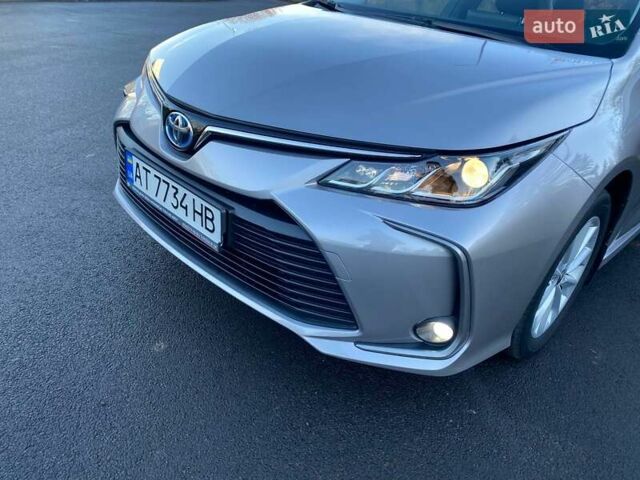 Серый Тойота Королла, объемом двигателя 1.8 л и пробегом 37 тыс. км за 23950 $, фото 3 на Automoto.ua