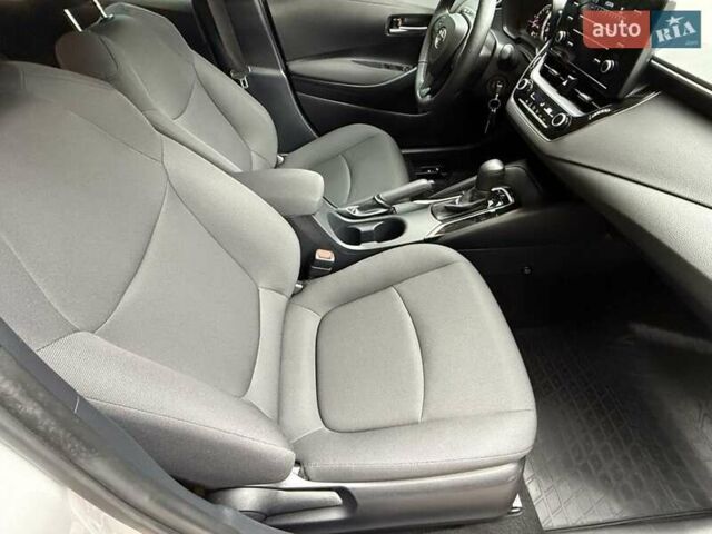 Сірий Тойота Королла, об'ємом двигуна 1.6 л та пробігом 59 тис. км за 17200 $, фото 5 на Automoto.ua