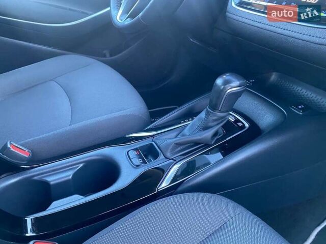 Серый Тойота Королла, объемом двигателя 1.8 л и пробегом 37 тыс. км за 23950 $, фото 27 на Automoto.ua