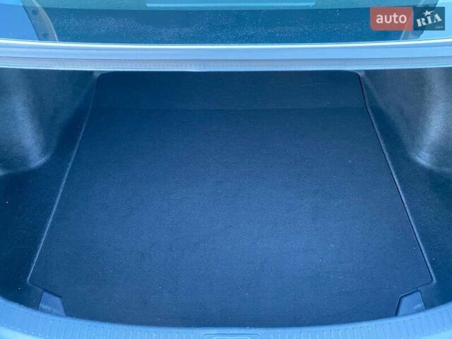 Серый Тойота Королла, объемом двигателя 1.8 л и пробегом 37 тыс. км за 23950 $, фото 33 на Automoto.ua