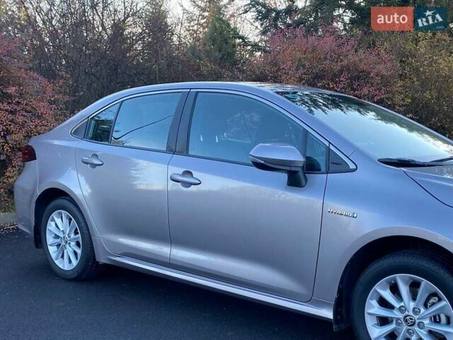 Серый Тойота Королла, объемом двигателя 1.8 л и пробегом 37 тыс. км за 23950 $, фото 4 на Automoto.ua