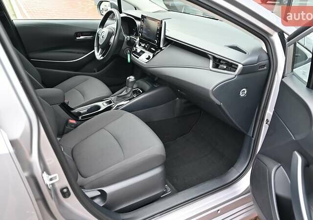 Сірий Тойота Королла, об'ємом двигуна 1.6 л та пробігом 27 тис. км за 21007 $, фото 5 на Automoto.ua