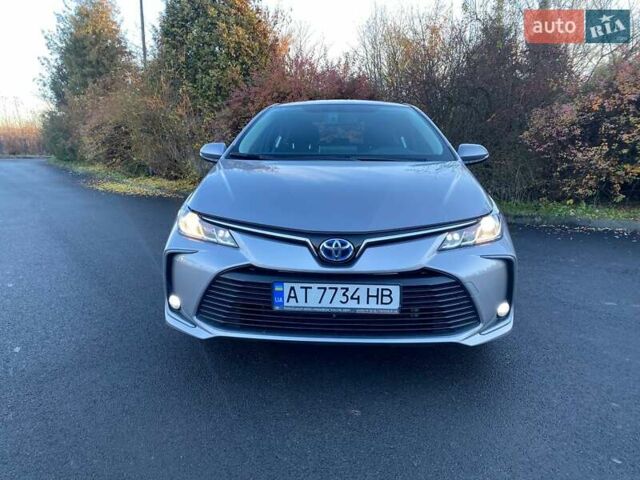 Серый Тойота Королла, объемом двигателя 1.8 л и пробегом 37 тыс. км за 23950 $, фото 1 на Automoto.ua