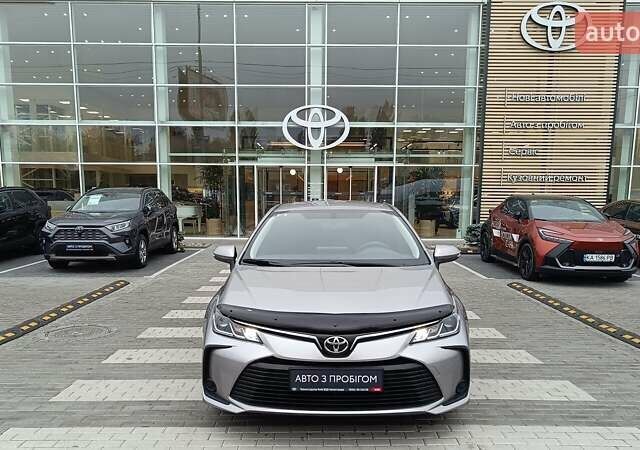 Серый Тойота Королла, объемом двигателя 1.6 л и пробегом 69 тыс. км за 17433 $, фото 4 на Automoto.ua