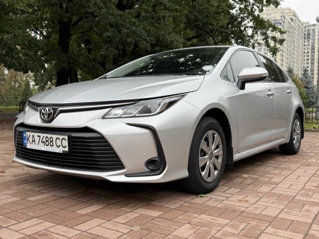 Сірий Тойота Королла, об'ємом двигуна 1.6 л та пробігом 59 тис. км за 17200 $, фото 2 на Automoto.ua