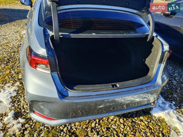 Серый Тойота Королла, объемом двигателя 1.6 л и пробегом 17 тыс. км за 19000 $, фото 25 на Automoto.ua