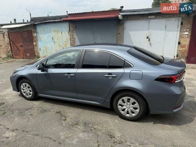 Серый Тойота Королла, объемом двигателя 1.6 л и пробегом 49 тыс. км за 20900 $, фото 2 на Automoto.ua