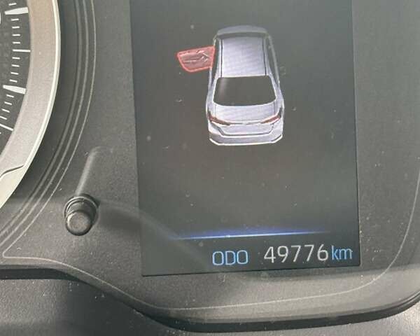 Серый Тойота Королла, объемом двигателя 1.6 л и пробегом 49 тыс. км за 20900 $, фото 4 на Automoto.ua