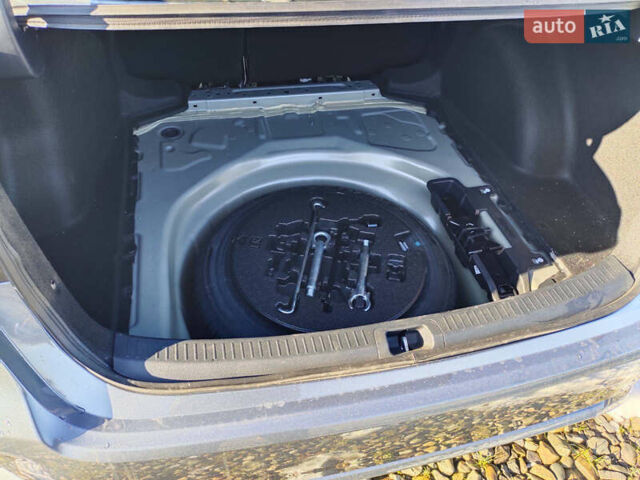 Серый Тойота Королла, объемом двигателя 1.6 л и пробегом 17 тыс. км за 19000 $, фото 26 на Automoto.ua