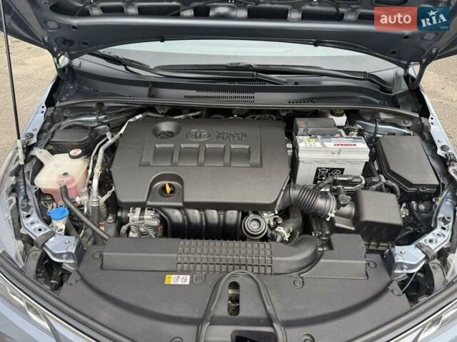 Серый Тойота Королла, объемом двигателя 1.6 л и пробегом 49 тыс. км за 20900 $, фото 5 на Automoto.ua
