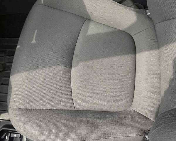 Серый Тойота Королла, объемом двигателя 1.6 л и пробегом 49 тыс. км за 20900 $, фото 7 на Automoto.ua