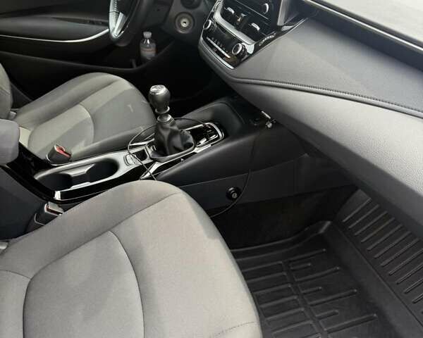 Серый Тойота Королла, объемом двигателя 1.6 л и пробегом 49 тыс. км за 20900 $, фото 6 на Automoto.ua