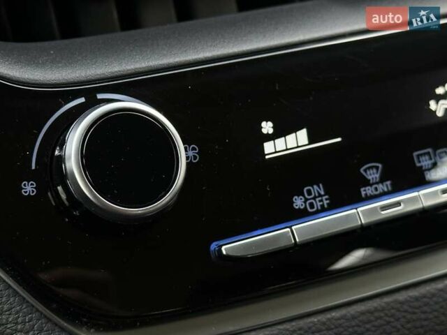 Сірий Тойота Королла, об'ємом двигуна 1.6 л та пробігом 38 тис. км за 19900 $, фото 25 на Automoto.ua