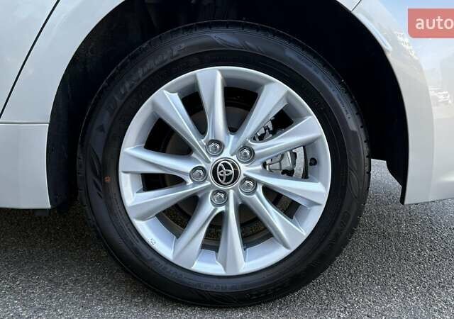 Сірий Тойота Королла, об'ємом двигуна 1.6 л та пробігом 6 тис. км за 27568 $, фото 14 на Automoto.ua