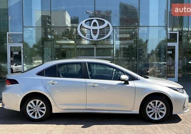 Сірий Тойота Королла, об'ємом двигуна 1.6 л та пробігом 6 тис. км за 27568 $, фото 15 на Automoto.ua