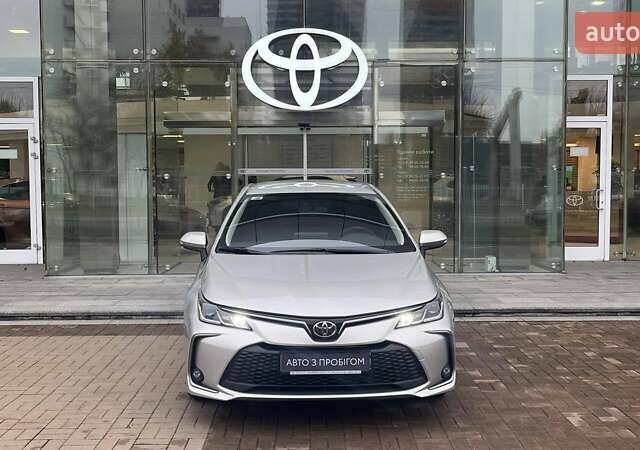 Серый Тойота Королла, объемом двигателя 1.6 л и пробегом 2 тыс. км за 26134 $, фото 4 на Automoto.ua