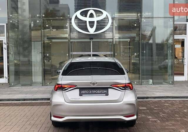 Серый Тойота Королла, объемом двигателя 1.6 л и пробегом 2 тыс. км за 26134 $, фото 3 на Automoto.ua