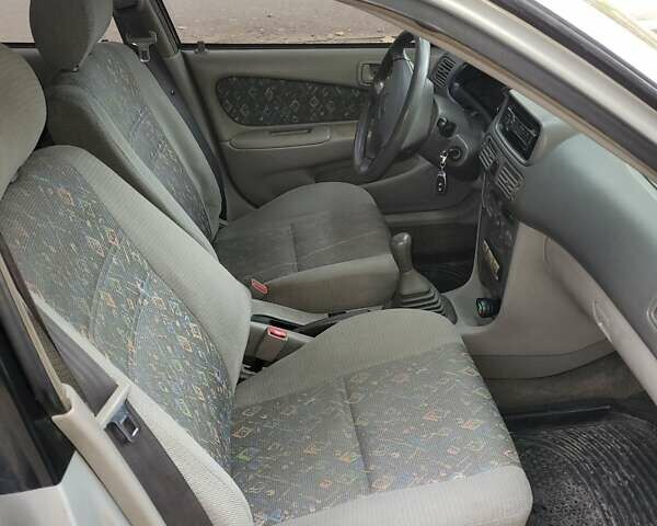 Серый Тойота Королла, объемом двигателя 1.33 л и пробегом 289 тыс. км за 3600 $, фото 3 на Automoto.ua