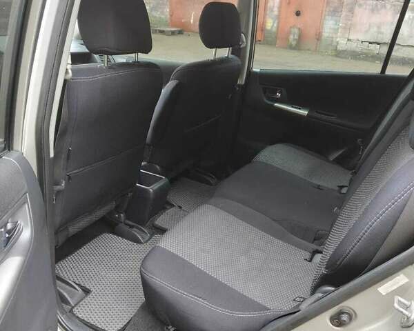 Серый Тойота Королла, объемом двигателя 1.79 л и пробегом 284 тыс. км за 5500 $, фото 8 на Automoto.ua