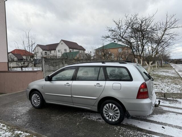 Серый Тойота Королла, объемом двигателя 2 л и пробегом 300 тыс. км за 1799 $, фото 3 на Automoto.ua