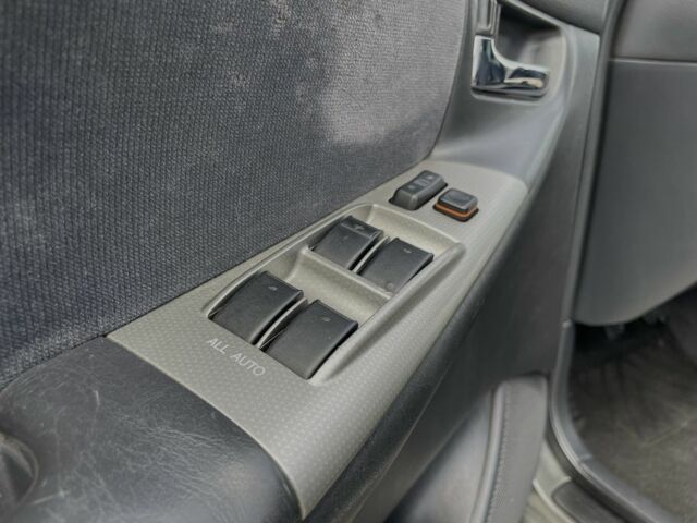 Сірий Тойота Королла, об'ємом двигуна 1.4 л та пробігом 210 тис. км за 5500 $, фото 18 на Automoto.ua