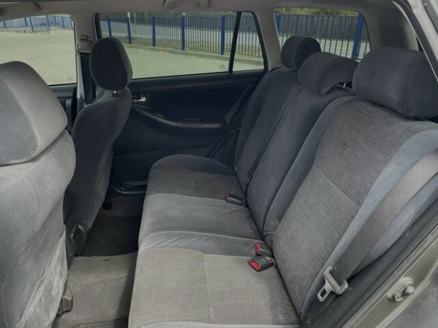 Сірий Тойота Королла, об'ємом двигуна 1.4 л та пробігом 210 тис. км за 5500 $, фото 11 на Automoto.ua