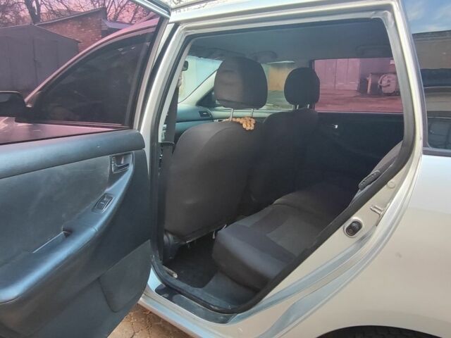 Сірий Тойота Королла, об'ємом двигуна 2 л та пробігом 480 тис. км за 3950 $, фото 2 на Automoto.ua