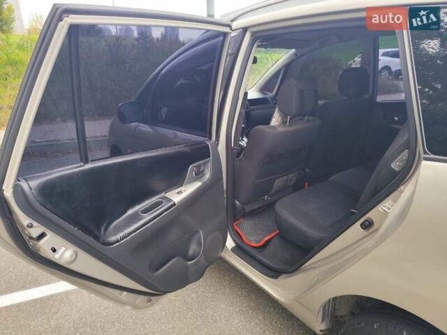 Тойота Королла 2003 в Киеве на Automoto.ua Серый Тойота Королла, объемом двигателя 1.79 л и пробегом 270 тыс. км за 4999 $, фото 13 на Automoto.ua