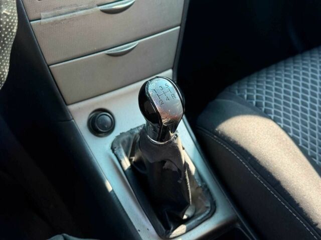 Серый Тойота Королла, объемом двигателя 2 л и пробегом 411 тыс. км за 3440 $, фото 22 на Automoto.ua