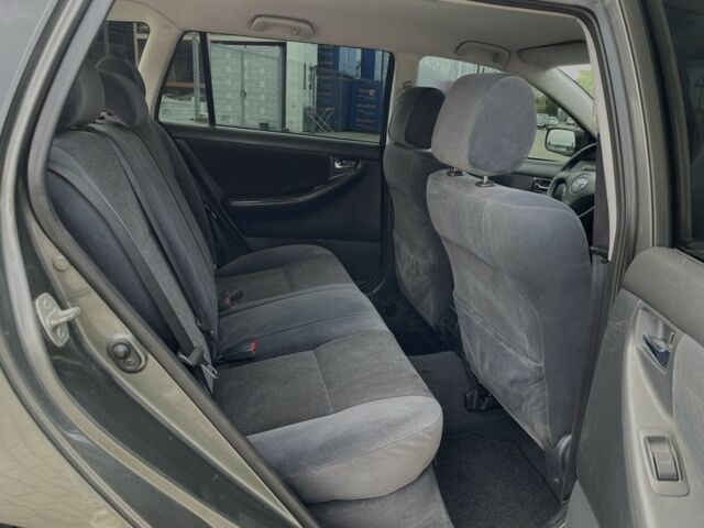 Сірий Тойота Королла, об'ємом двигуна 1.4 л та пробігом 210 тис. км за 5500 $, фото 14 на Automoto.ua