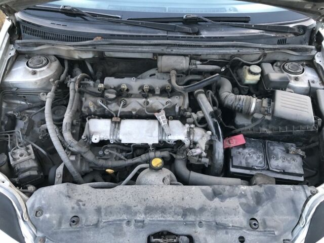 Серый Тойота Королла, объемом двигателя 2 л и пробегом 400 тыс. км за 2500 $, фото 7 на Automoto.ua