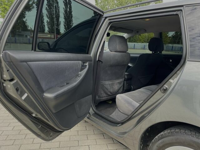 Сірий Тойота Королла, об'ємом двигуна 1.4 л та пробігом 210 тис. км за 5500 $, фото 10 на Automoto.ua