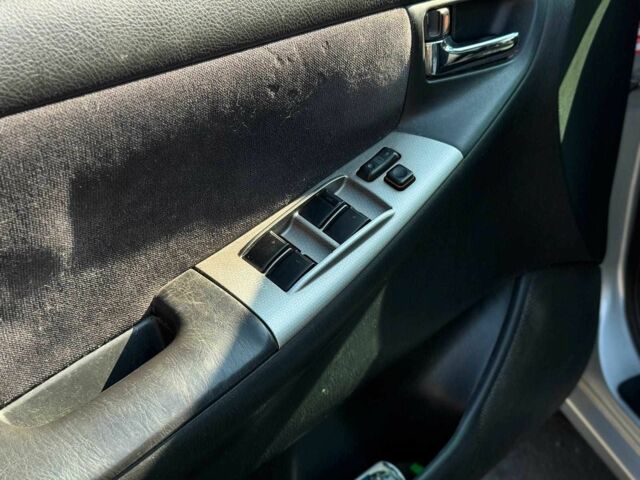 Серый Тойота Королла, объемом двигателя 2 л и пробегом 411 тыс. км за 3440 $, фото 18 на Automoto.ua