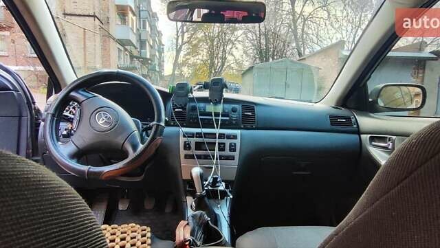 Сірий Тойота Королла, об'ємом двигуна 2 л та пробігом 480 тис. км за 3950 $, фото 5 на Automoto.ua