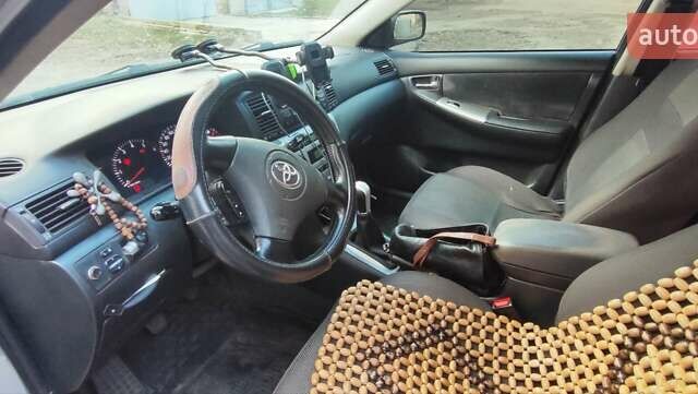 Сірий Тойота Королла, об'ємом двигуна 2 л та пробігом 480 тис. км за 3950 $, фото 6 на Automoto.ua