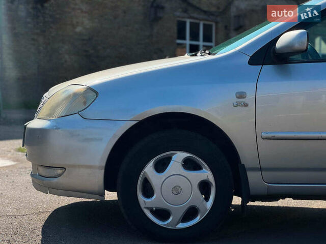 Серый Тойота Королла, объемом двигателя 2 л и пробегом 411 тыс. км за 3990 $, фото 1 на Automoto.ua