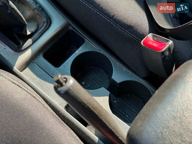 Серый Тойота Королла, объемом двигателя 2 л и пробегом 411 тыс. км за 3990 $, фото 23 на Automoto.ua
