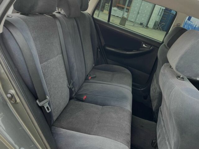 Сірий Тойота Королла, об'ємом двигуна 1.4 л та пробігом 210 тис. км за 5500 $, фото 15 на Automoto.ua