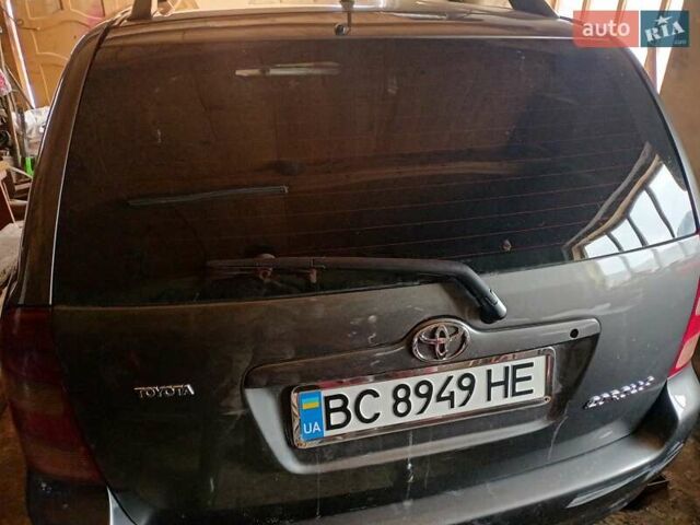 Серый Тойота Королла, объемом двигателя 2 л и пробегом 290 тыс. км за 7000 $, фото 2 на Automoto.ua