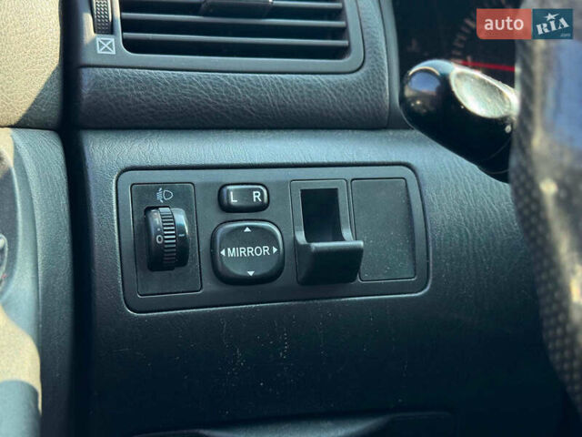 Серый Тойота Королла, объемом двигателя 2 л и пробегом 411 тыс. км за 3990 $, фото 28 на Automoto.ua