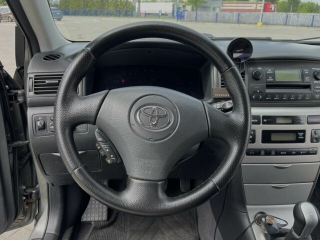 Сірий Тойота Королла, об'ємом двигуна 1.4 л та пробігом 210 тис. км за 5500 $, фото 20 на Automoto.ua