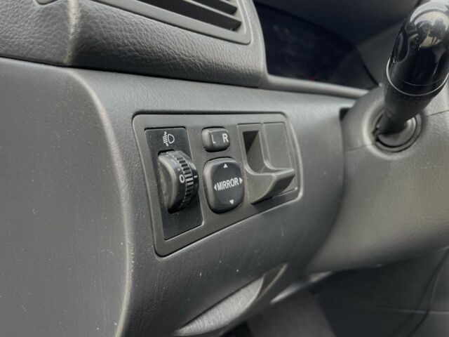 Сірий Тойота Королла, об'ємом двигуна 1.4 л та пробігом 210 тис. км за 5500 $, фото 19 на Automoto.ua