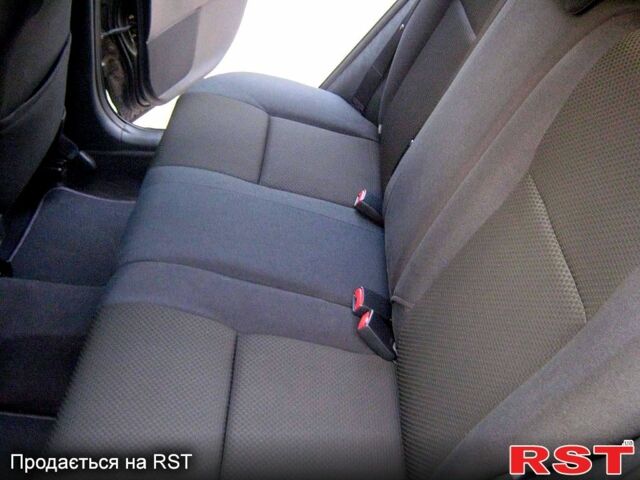 Серый Тойота Королла, объемом двигателя 1.4 л и пробегом 144 тыс. км за 4600 $, фото 6 на Automoto.ua