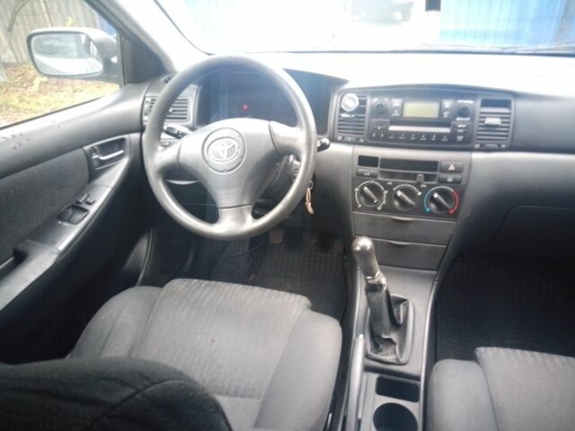 Серый Тойота Королла, объемом двигателя 2 л и пробегом 280 тыс. км за 2200 $, фото 5 на Automoto.ua