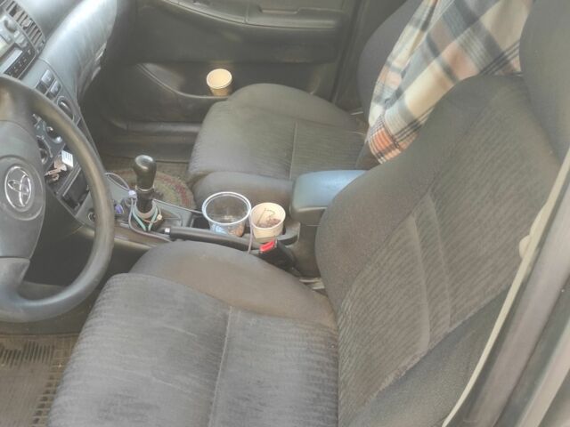 Серый Тойота Королла, объемом двигателя 2 л и пробегом 280 тыс. км за 2200 $, фото 5 на Automoto.ua