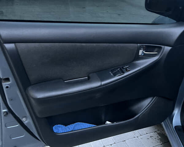 Серый Тойота Королла, объемом двигателя 2 л и пробегом 300 тыс. км за 5300 $, фото 10 на Automoto.ua