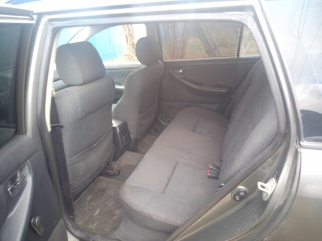 Серый Тойота Королла, объемом двигателя 2 л и пробегом 280 тыс. км за 2200 $, фото 6 на Automoto.ua