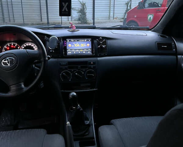 Серый Тойота Королла, объемом двигателя 2 л и пробегом 300 тыс. км за 5300 $, фото 8 на Automoto.ua