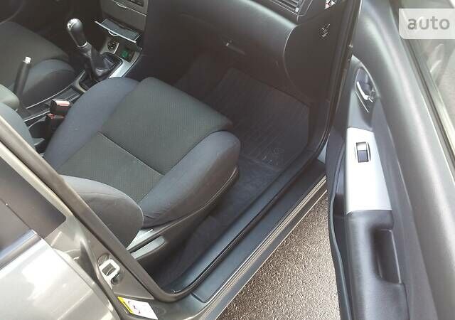 Серый Тойота Королла, объемом двигателя 1.4 л и пробегом 355 тыс. км за 6000 $, фото 19 на Automoto.ua