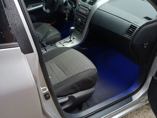 Серый Тойота Королла, объемом двигателя 1 л и пробегом 85 тыс. км за 10500 $, фото 17 на Automoto.ua